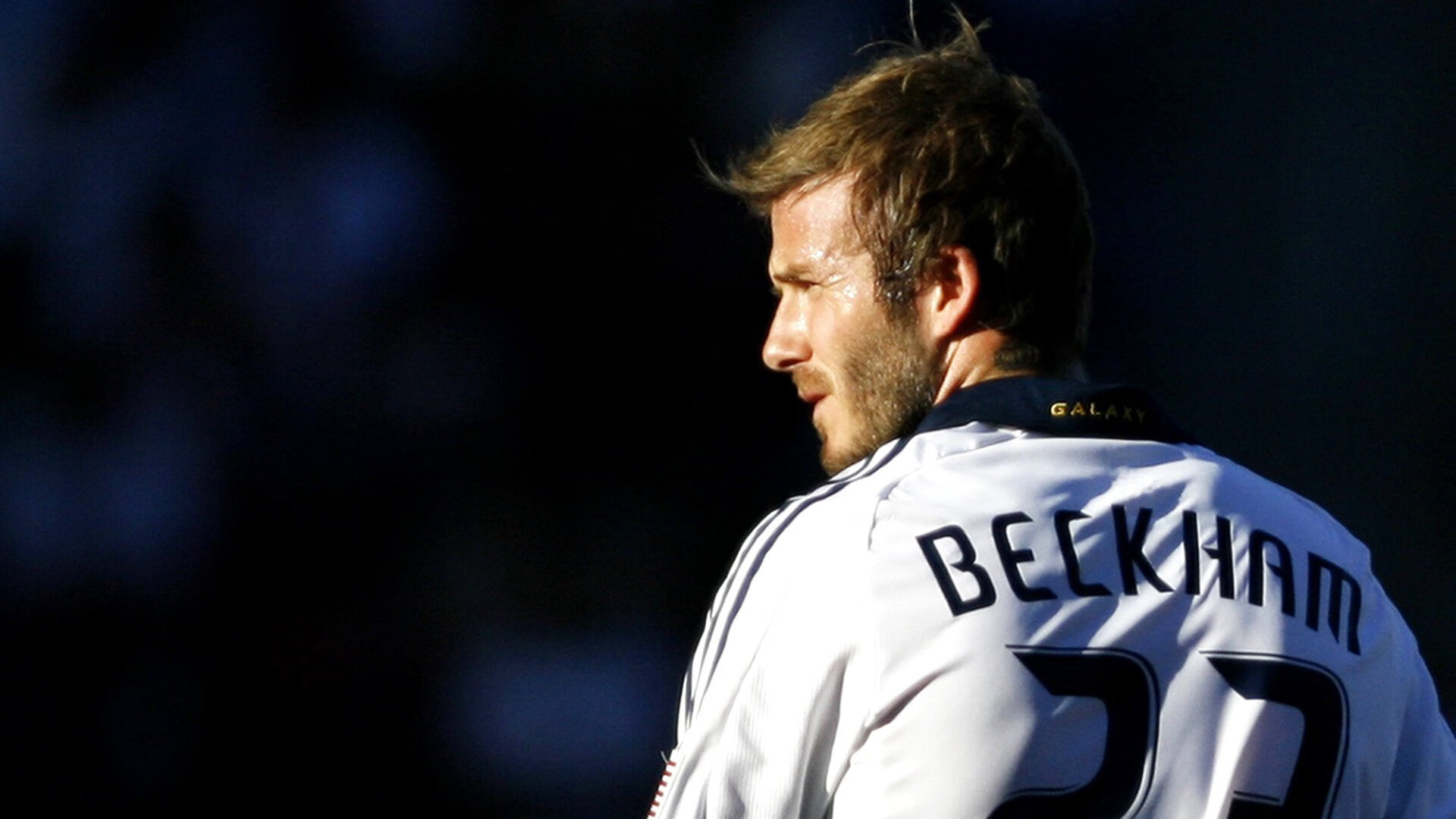 职业联赛设置周度战术回顾栏目推动知识普及