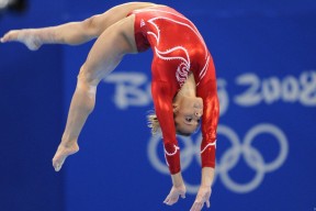 爱游戏电竞官网-羽毛球国家队更新世界排名，羽毛球国家队更新世界排名了吗