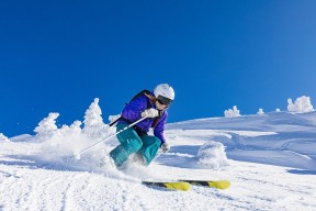 爱游戏 电竞-青训教练接受专访分享人才培养理念和训练方法引发关注，中国青训人才怎么样