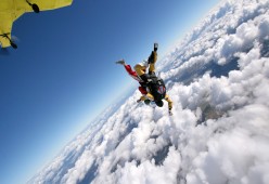 爱游戏官方-《赛事安保升级：保障比赛顺利进行》，球赛安保